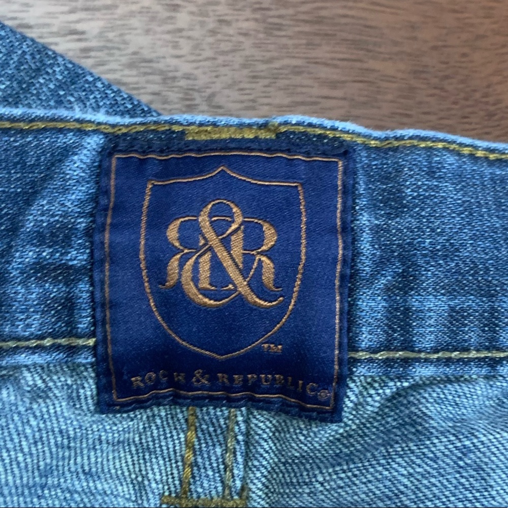 Rock & Republic Distressed Neil Jeans - Picture 4 of 6
